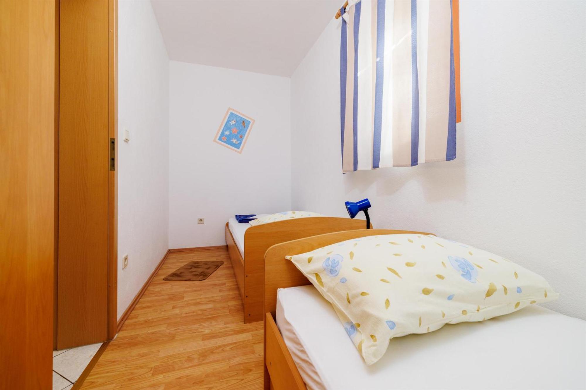 Apartment Julija Повіле Екстер'єр фото